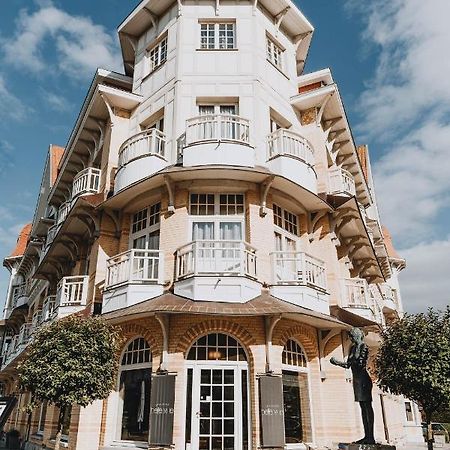Grand Hotel Belle Vue Де Хаан Екстериор снимка